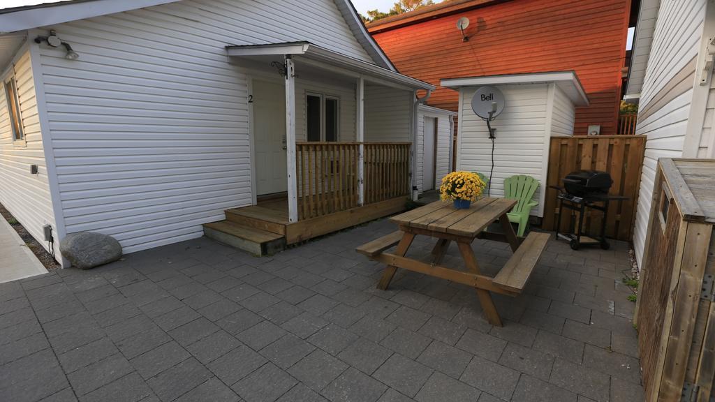 Riverfront Cottages Wasaga Beach Exterior photo