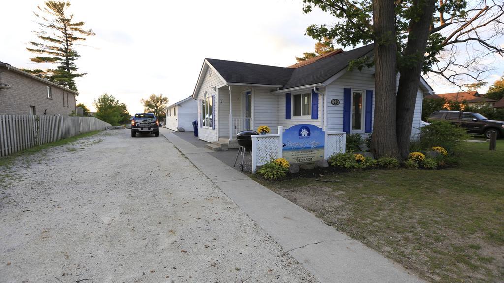 Riverfront Cottages Wasaga Beach Exterior photo